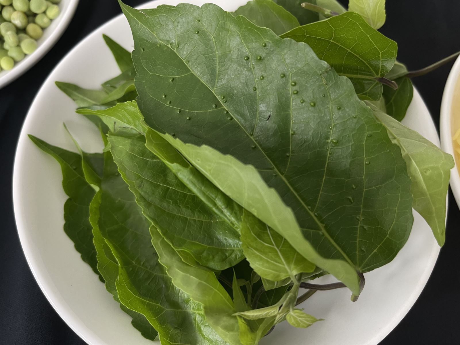 Chuẩn bị từ 15 đến 20 lá cách
