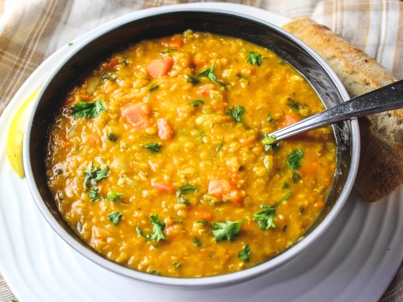 Súp đậu lăng đỏ cà rốt