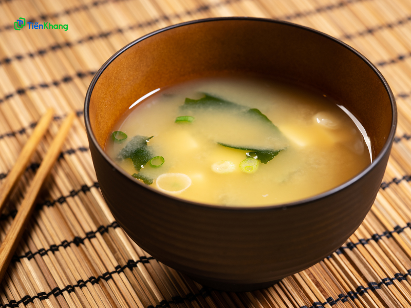 Canh miso rong biển