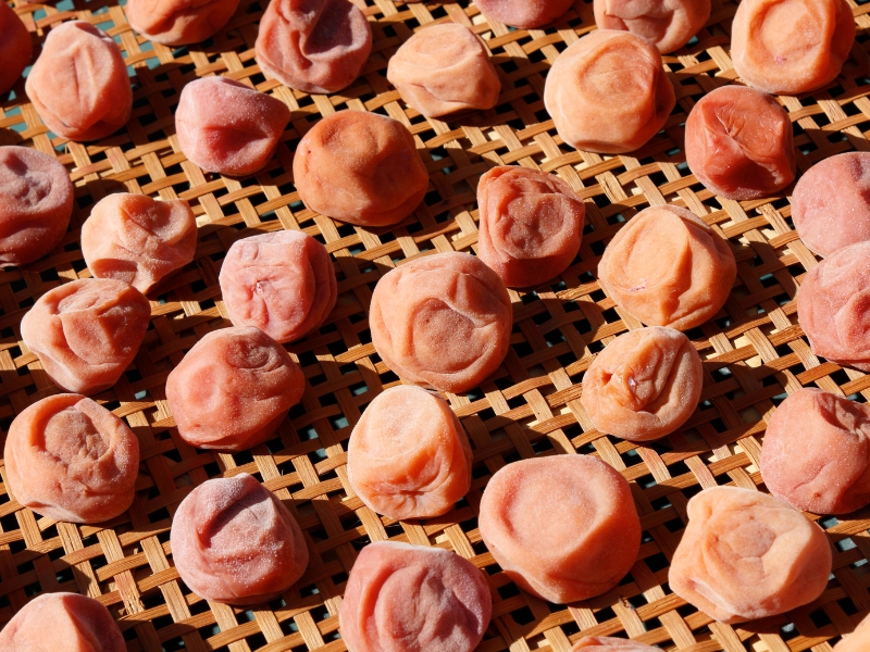 Sử dụng mơ muối