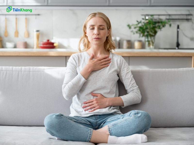 Bài tập vẫy tay giúp cải thiện hệ tiêu hoá, giảm trào ngược dạ dày