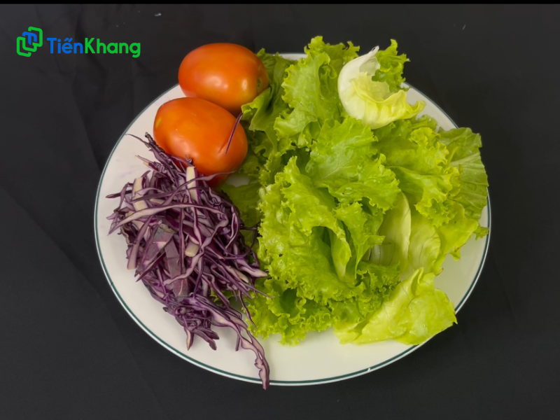 Chuẩn bị nguyên liệu cho món salad