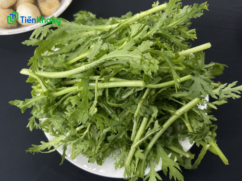 Sơ chế rau tần ô